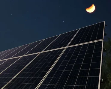 How Do Solar Panels Work at Night?