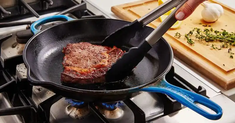 How to Reheat Steak on the Stovetop