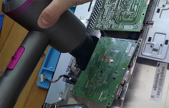 Use Blow Dryer to Clean Corroded Circuit Boards